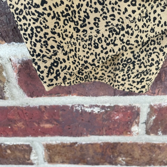 Ladies Old Navy Animal Print Elastic Waist Leggings Size Medium - Picture 3 of 7